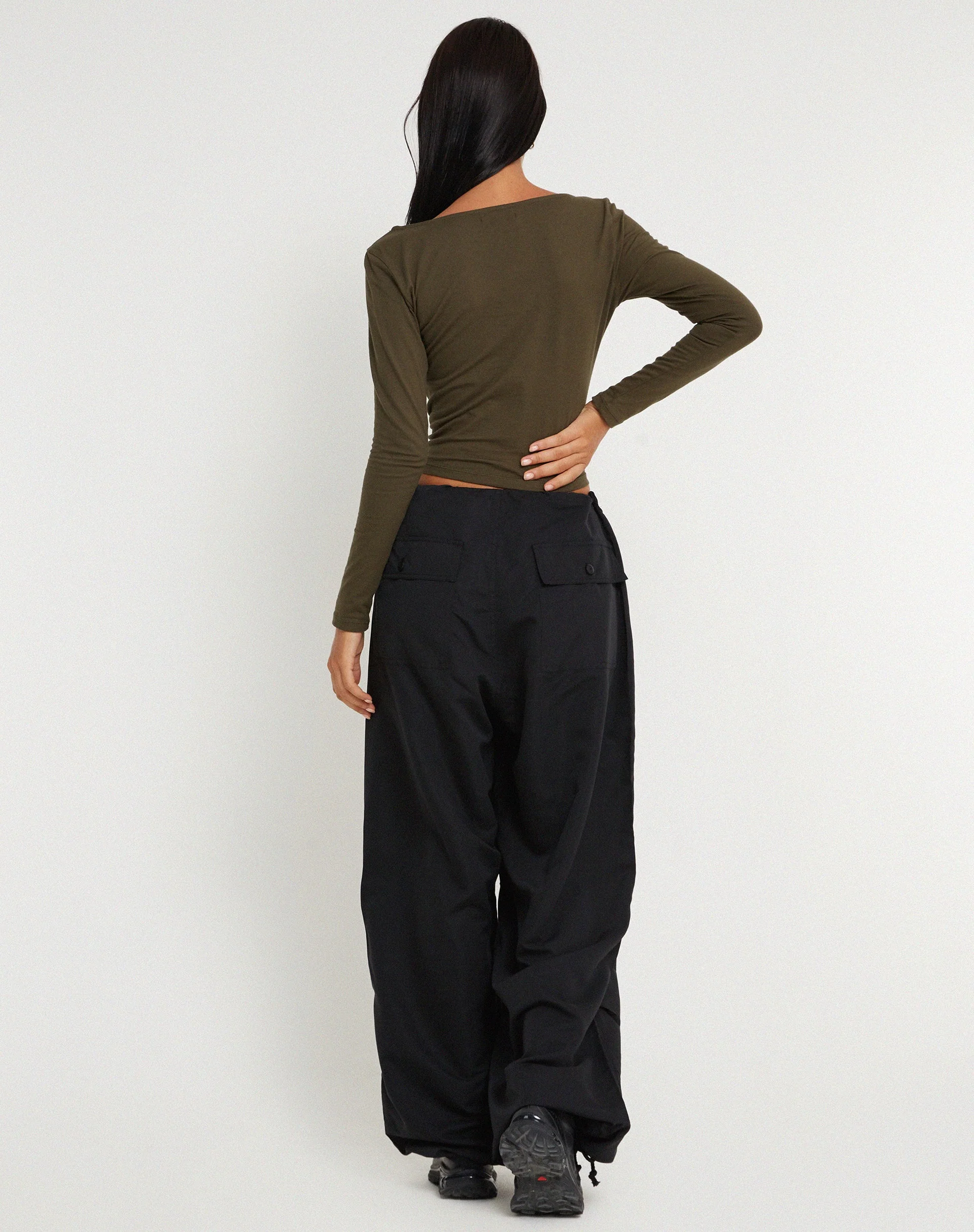 Chute Trouser in Microfiber Black - Image 3