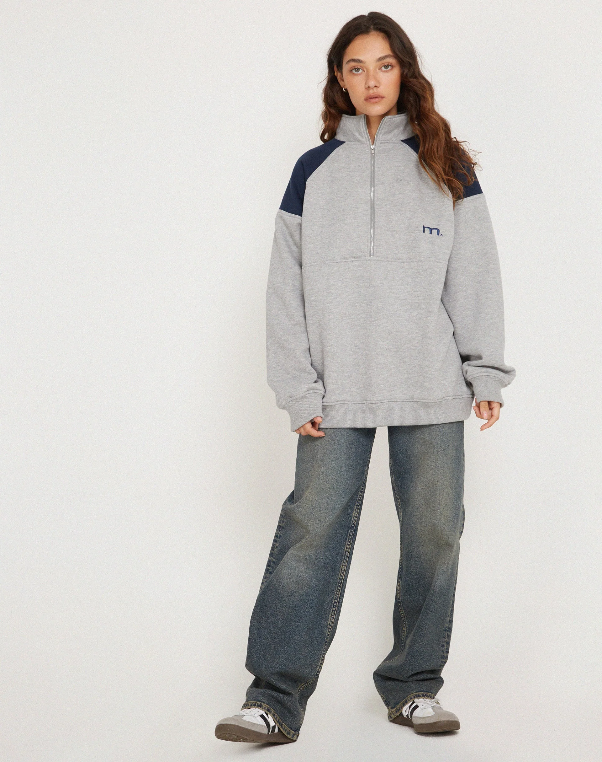 Laksa Sweatshirt in Grey and Marl Navy - Image 5