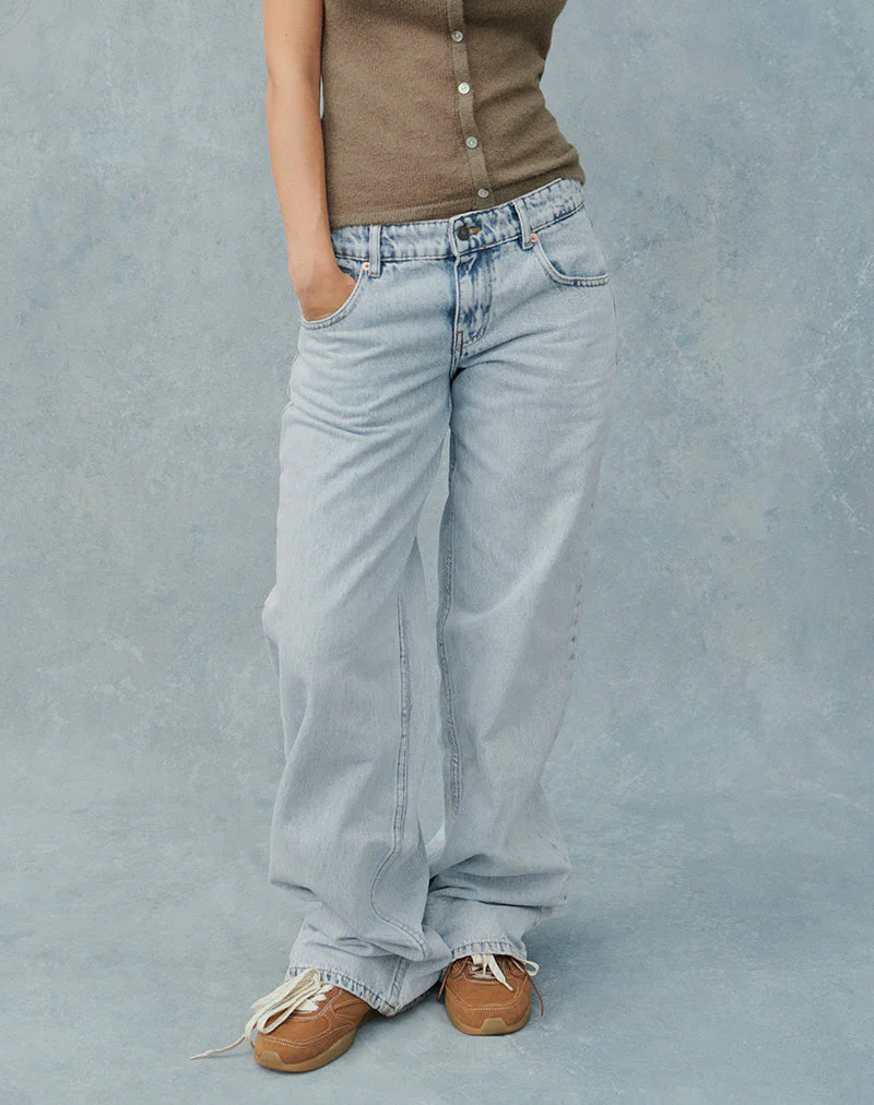Low Rise Parallel Jeans in 80s Light Blue Wash - Image 6
