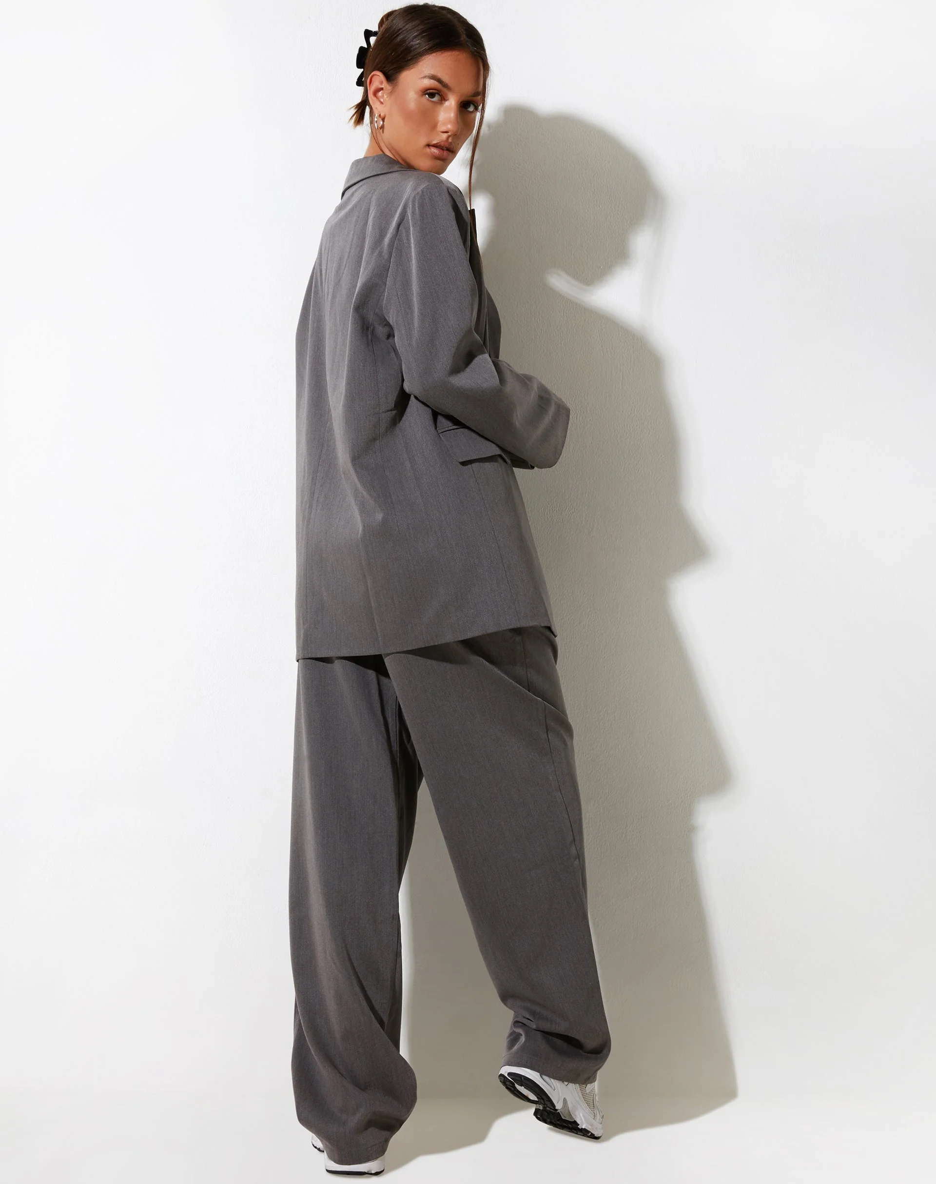 Sakaria Wide Leg Trouser in Tailoring Charcoal - Image 6