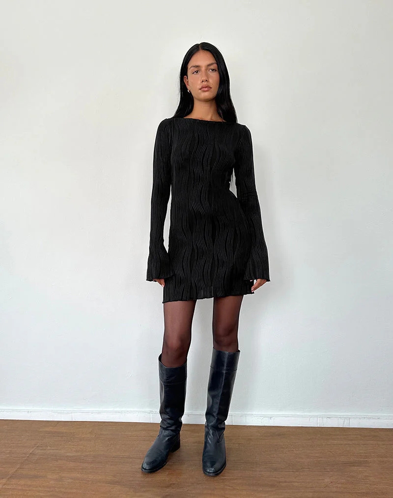 Sevila Long Sleeve Mini Dress in Crinkle Black - Image 5