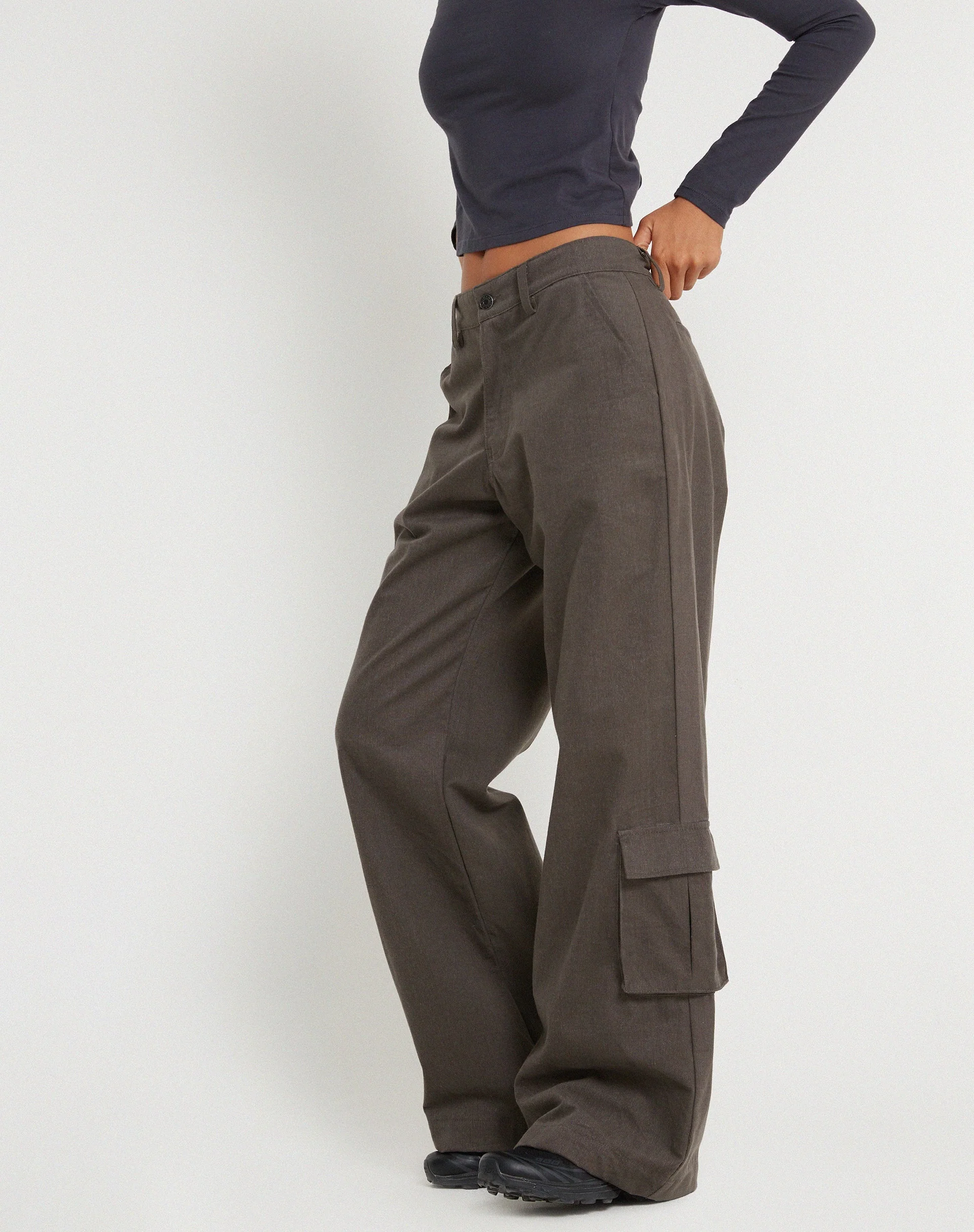 Shan Wide Leg Trouser in Dark Grey - Image 3