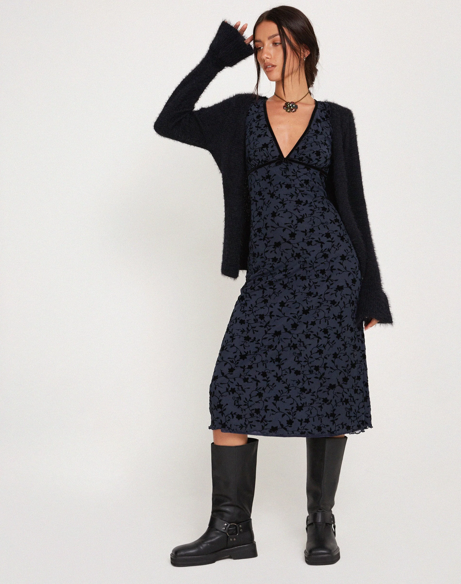 Vilinia Midi Dress in Pretty Petal Flock Black - Image 4